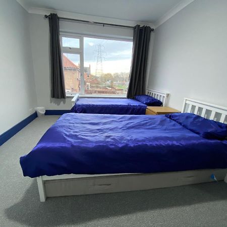 Harewood Lodge - Single And Double Rooms Self Serve Apartment King's Lynn Esterno foto